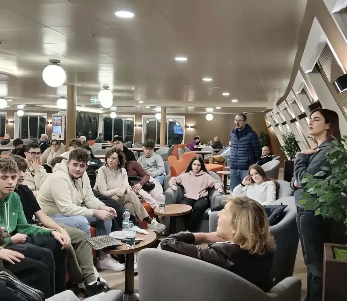 Student group attending an orientation briefing during a European mobility programme